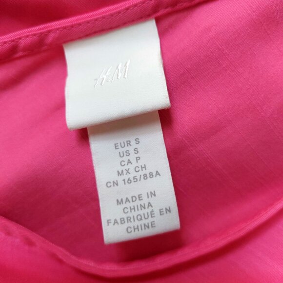 H&M Bright Barbie Pink Maxi Dress S fits like M Sleeveless VNeck with Ruffle Hem - Picture 6 of 7
